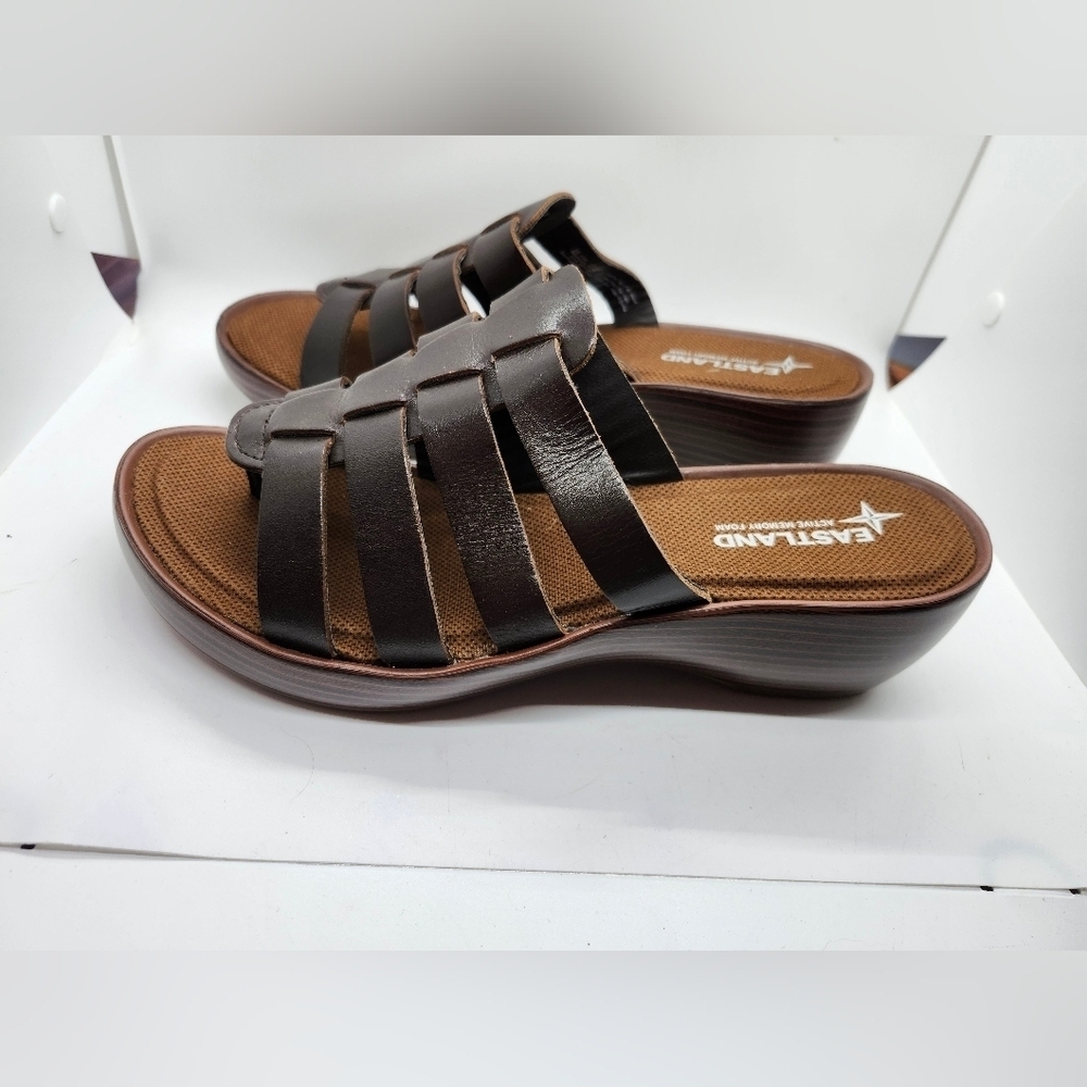 Eastland Brown Leather Sandals NWOT Sz 10W‎ - Picture 4 of 6